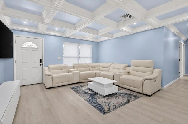 5 of 22 - 2220 N 47th Avenue, Hollywood, FL