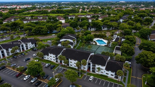 7090 Nw 179th Street #108, Hialeah