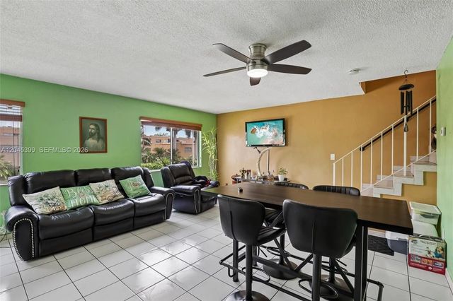 5 of 28 - 1300 W 53rd Street #25, Hialeah, FL