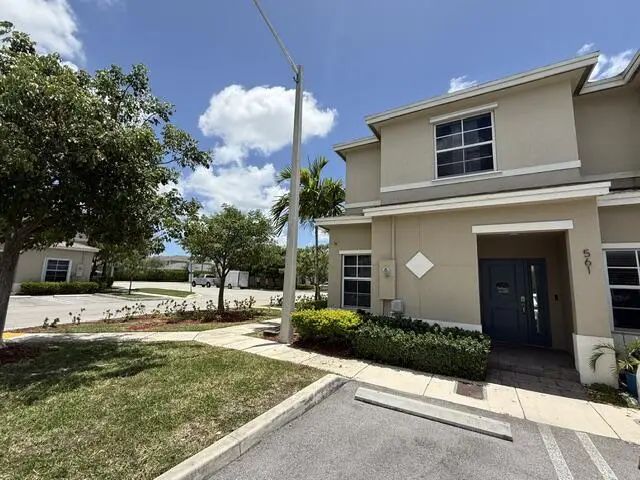 4 of 21 - 561 Ne 5th Way, Florida City, FL