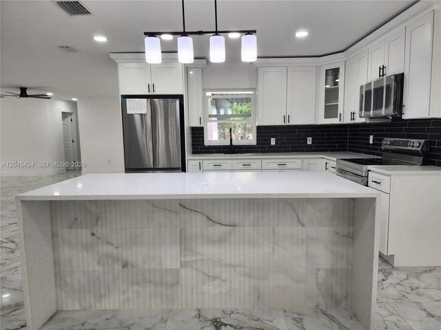 4 of 29 - 3133 Washigton Road, Brandon, FL