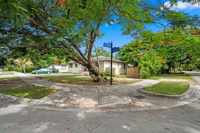 5901 Sw 62nd Street, Miami