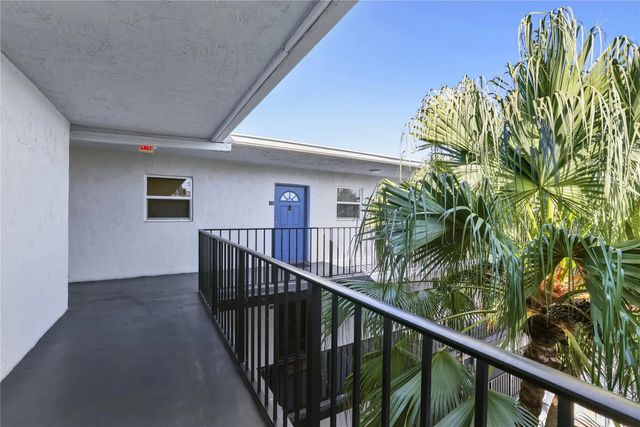3 of 15 - 2800 Somerset Drive #418j, Lauderdale Lakes, FL