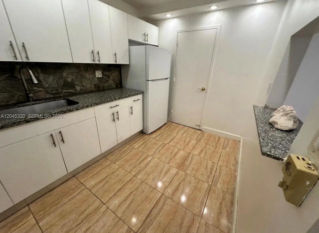 2 of 17 - 1470 Ne 125th Terrace #412, North Miami, FL