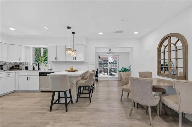 5 of 33 - 1131 N 75th Avenue, Hollywood, FL