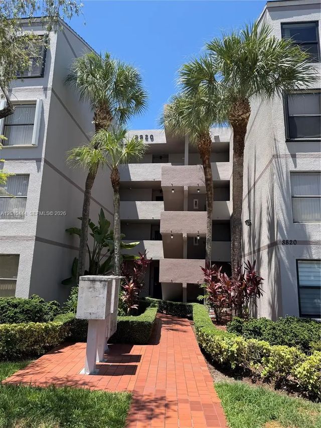 8820 Sw 132nd Place #405d-s, Miami
