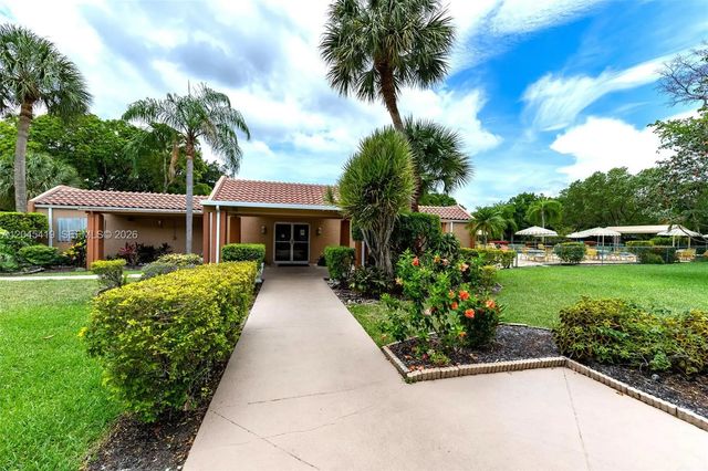 5 of 23 - 8814 W Mcnab Road #204, Tamarac, FL