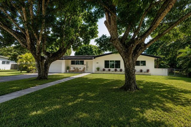 8265 Sw 149th Drive, Palmetto Bay
