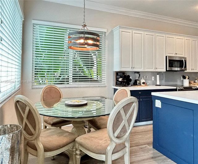 5 of 26 - 208 Se 15th Street, Dania Beach, FL