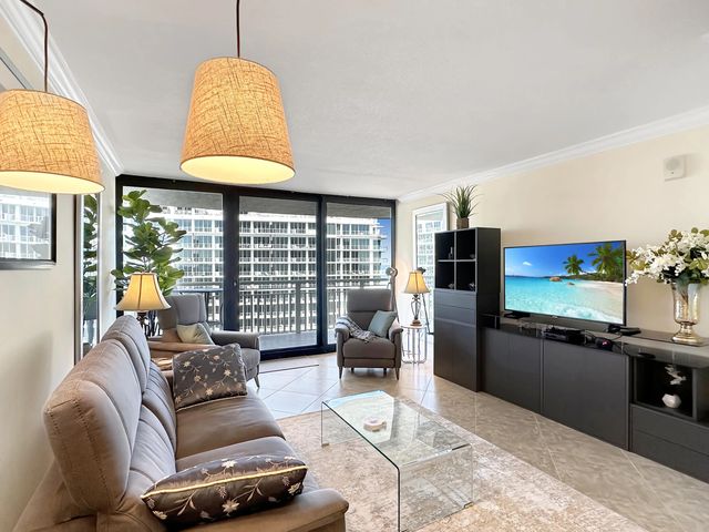 5 of 54 - 3000 N Ocean Drive #20 B, Singer Island, FL