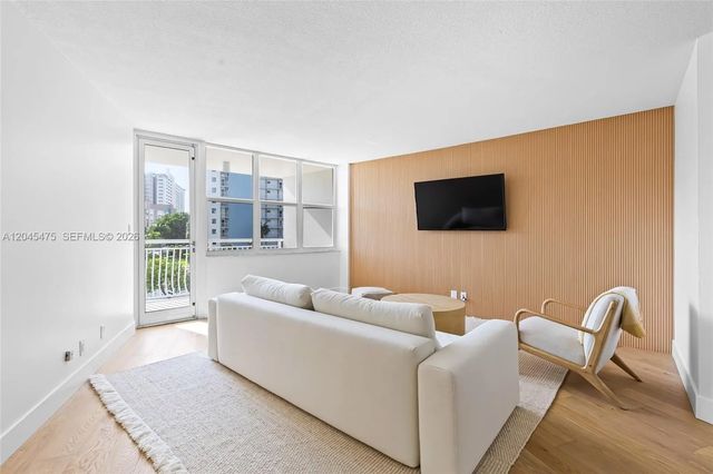 3 of 13 - 301 N Ocean Boulevard #302, Pompano Beach, FL