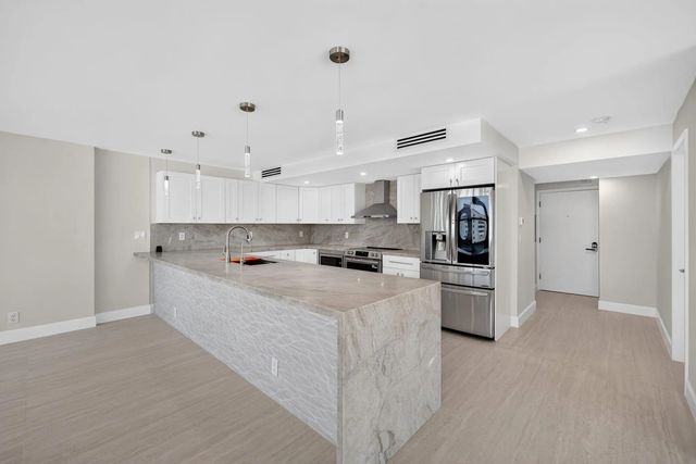 209 N Fort Lauderdale Beach Boulevard N #8a, Fort Lauderdale