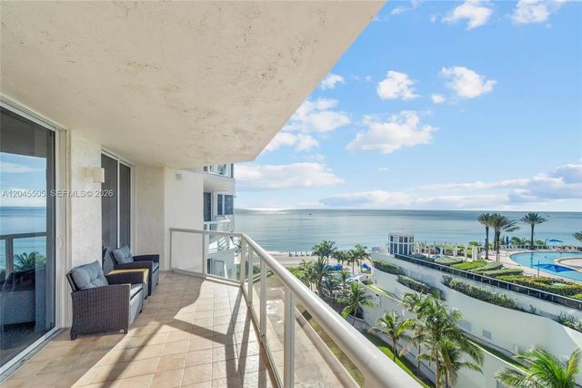 3 of 22 - 17275 Collins Avenue #804, Sunny Isles Beach, FL