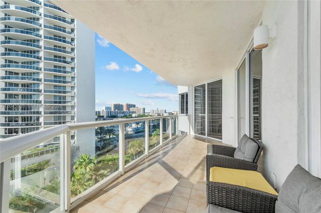 4 of 22 - 17275 Collins Avenue #804, Sunny Isles Beach, FL