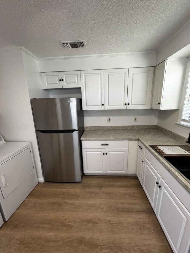5 of 28 - 1464 W 32nd Street, Riviera Beach, FL