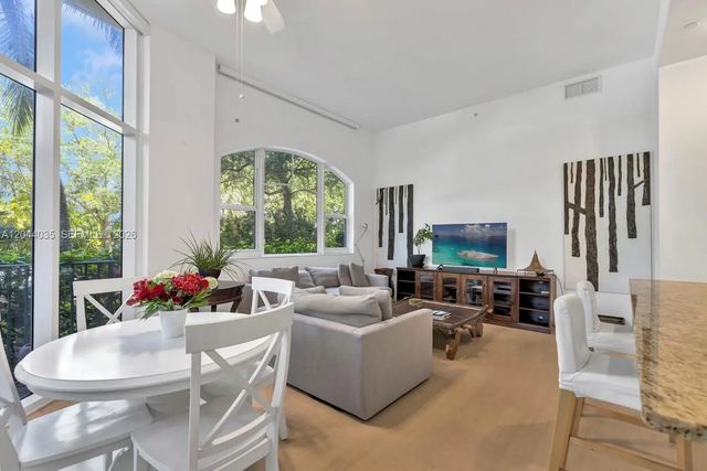 4 of 39 - 20000 E Country Club Drive #108, Aventura, FL