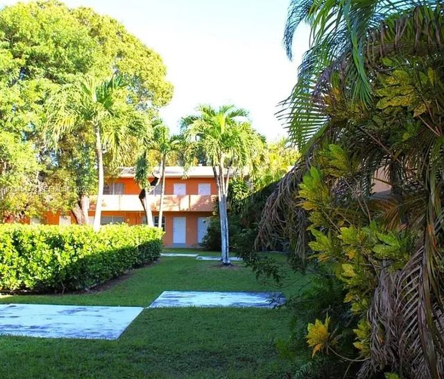 9760 Sw 184th Street #12d, Cutler Bay