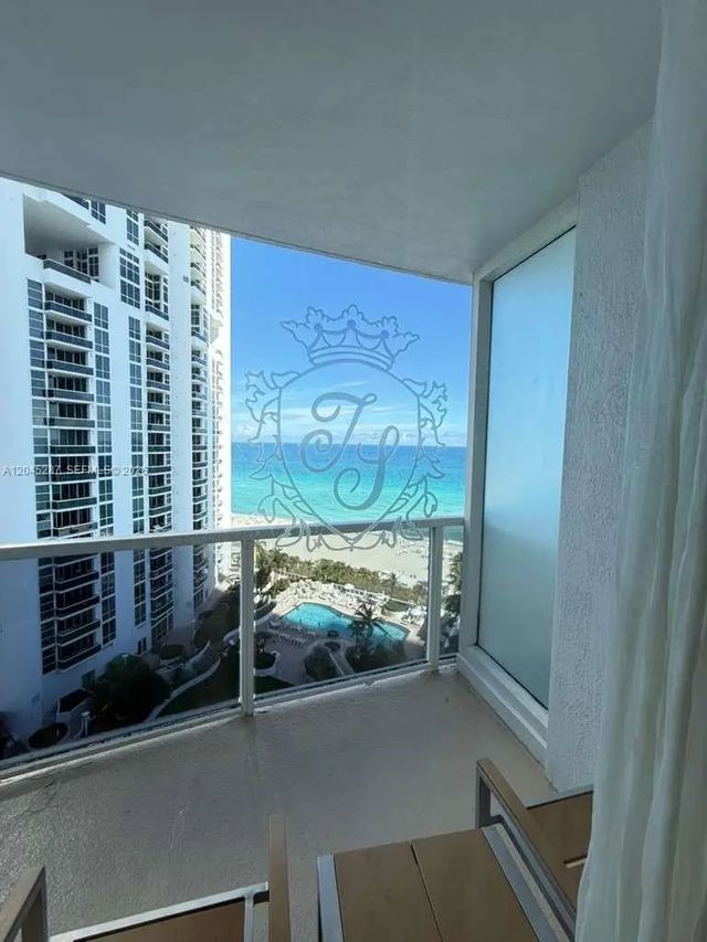 2 of 26 - 18001 Collins Avenue #1006, Sunny Isles Beach, FL