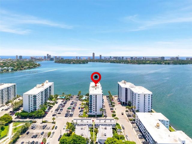 5 of 31 - 7501 E Treasure Drive #2s, North Bay Village, FL