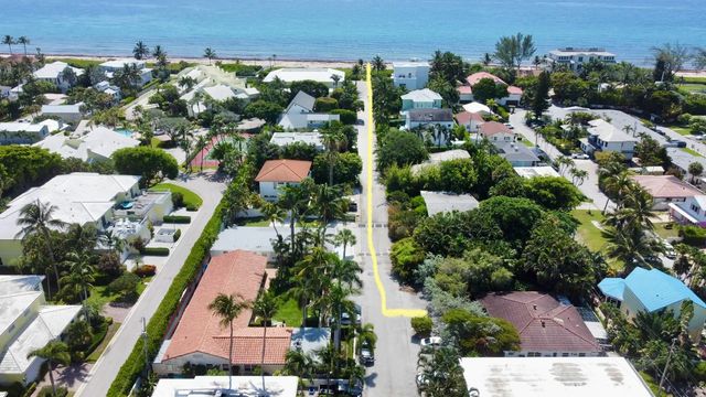 14 Tropical Drive, Ocean Ridge