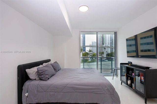 5 of 12 - 350 S Miami Avenue #306, Miami, FL
