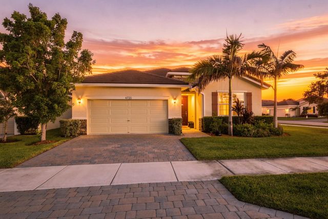 4720 Nw Exchange Avenue, Jensen Beach