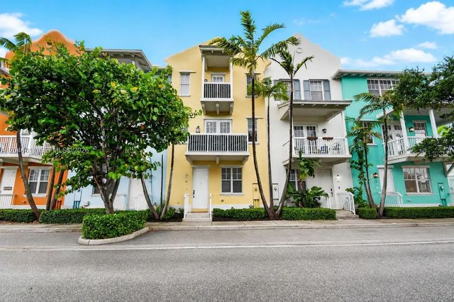 2 of 58 - 810 N 3rd Avenue N #76, Lake Worth, FL
