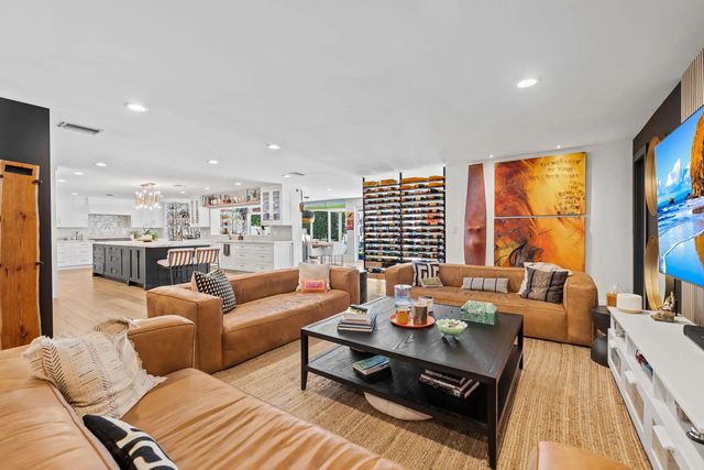 3 of 65 - 3051 Ne 46th Street, Fort Lauderdale, FL