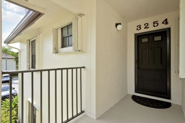 3 of 27 - 3254 Jog Park Drive, Greenacres, FL