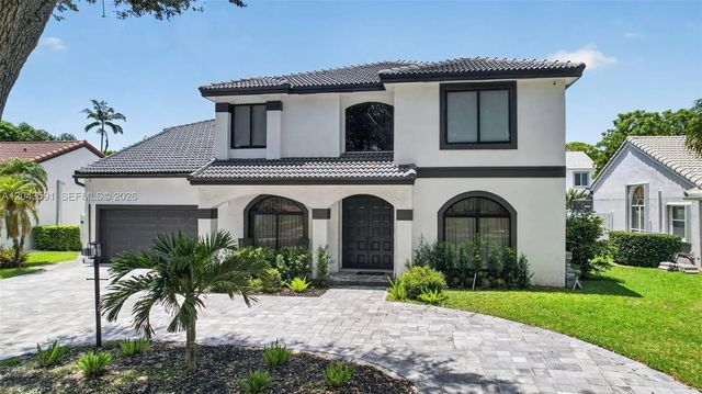 10746 Charleston Place, Cooper City