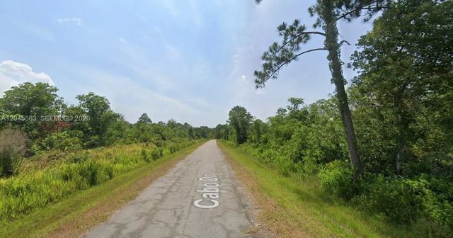 2 of 4 - 7905 Cabo Drive, Sebring, FL