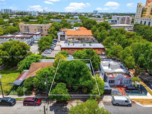 2 of 13 - 210 Sw 13th Avenue, Miami, FL
