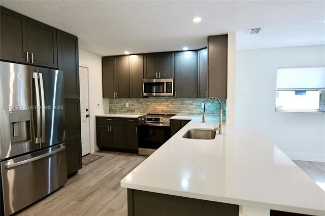 4 of 39 - 9120 Sw 210th Circle, , FL