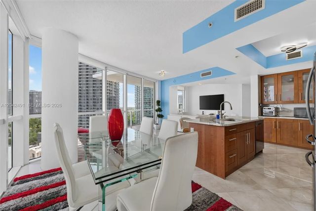 4 of 28 - 480 Ne 30th Street #1807, Miami, FL
