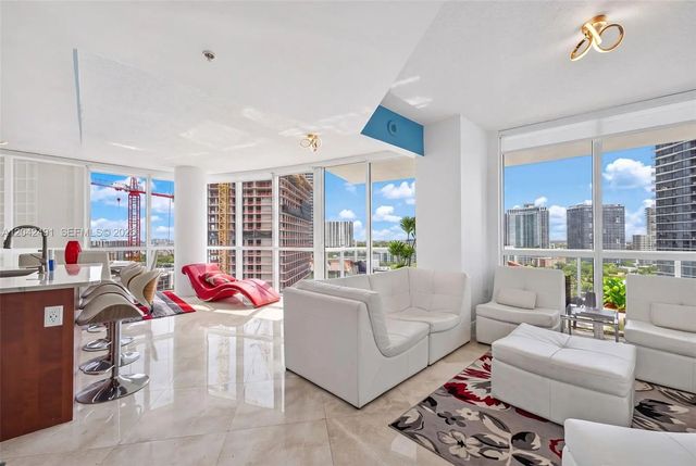 5 of 28 - 480 Ne 30th Street #1807, Miami, FL