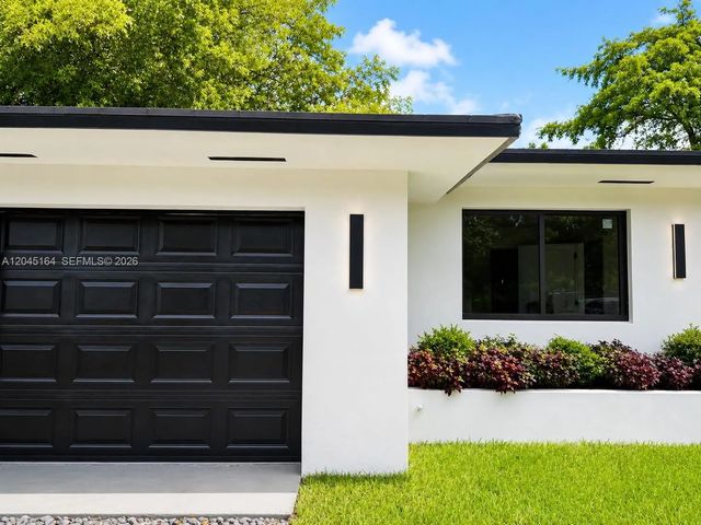3 of 25 - 2 Ne 91st Street, Miami Shores, FL