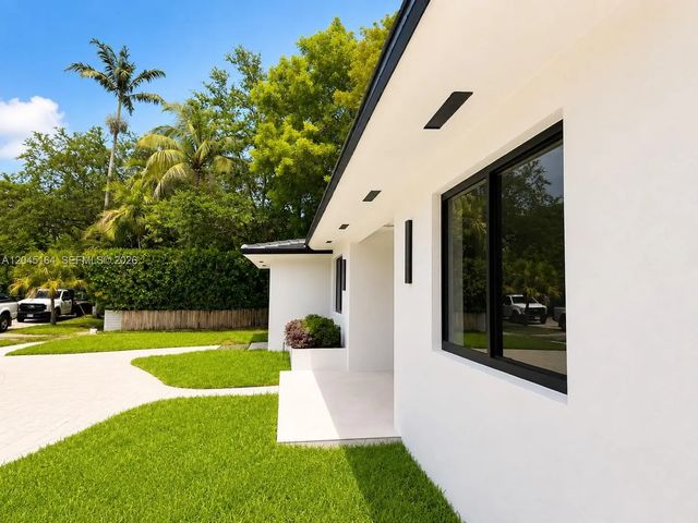 5 of 25 - 2 Ne 91st Street, Miami Shores, FL