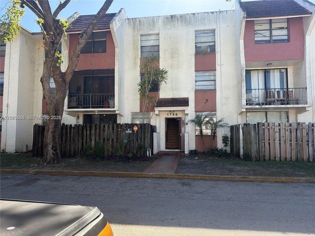 4 of 39 - 1796 Nw 55th Avenue #103, Lauderhill, FL