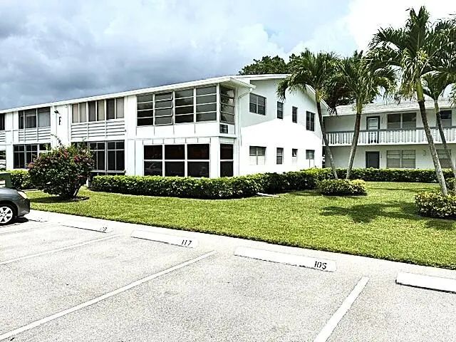 110 Markham F #110, Deerfield Beach
