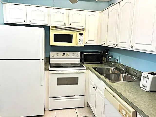 4 of 27 - 110 Markham F #110, Deerfield Beach, FL