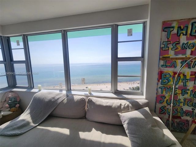 5255 Collins Avenue #12e, Miami Beach