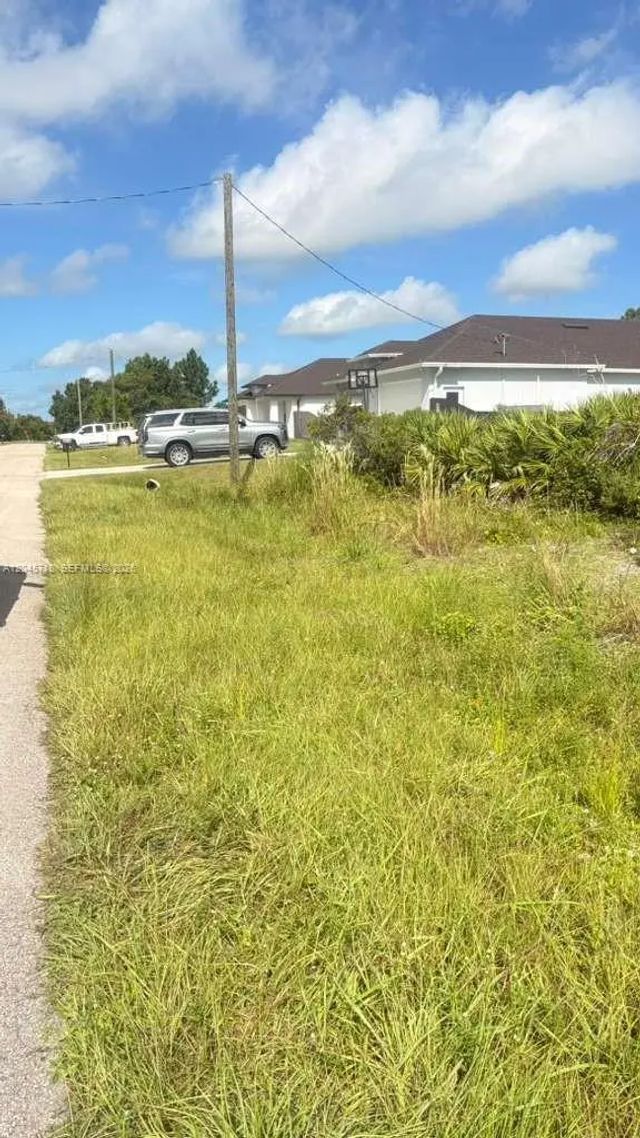 4 of 7 - 2806 54th Street W, Lehigh Acres, FL