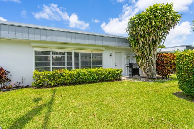 5 of 39 - 2886 Fernley Drive E #76, West Palm Beach, FL
