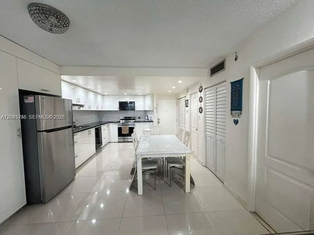 2 of 24 - 1351 Ne Miami Gardens Drive #511e, Miami, FL