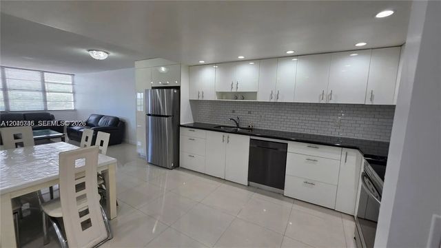 4 of 24 - 1351 Ne Miami Gardens Drive #511e, Miami, FL