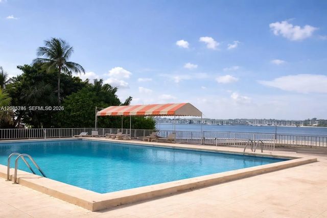 5 of 24 - 1351 Ne Miami Gardens Drive #511e, Miami, FL