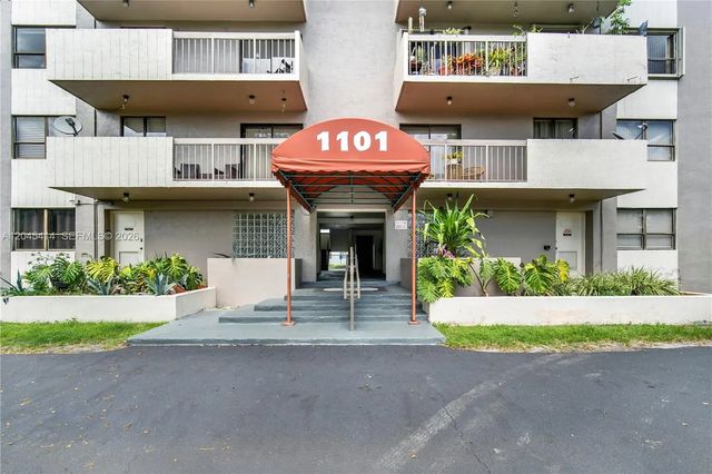 3 of 41 - 1101 Sw 122nd Avenue #205, Miami, FL