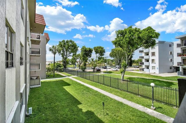 5 of 41 - 1101 Sw 122nd Avenue #205, Miami, FL