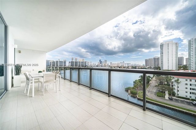 3 of 17 - 3300 Ne 188th Street #710, Aventura, FL