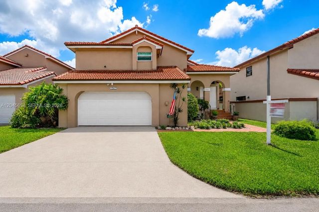 17617 Nw 61st Court N, Hialeah